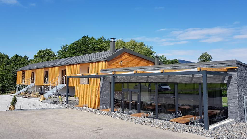 Ydykseb Hotell Frýdlant nad Ostravicí Eksteriør bilde